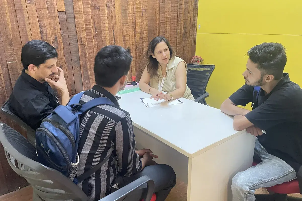 1-on-1 Faculty Mentorship & Speaking Lab