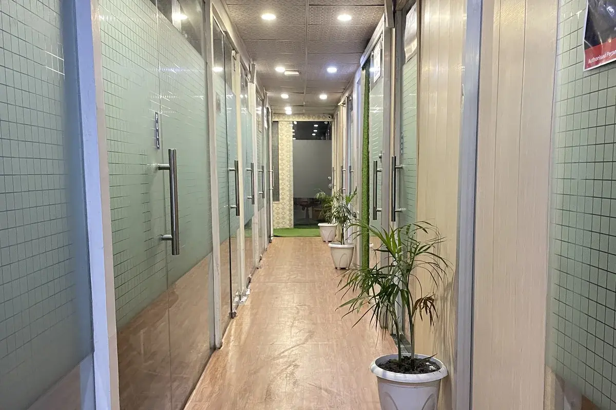 Air-Conditioned Cabins & Study Pods